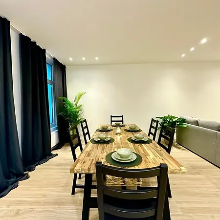 Luxury Park By Rikas Apartment *